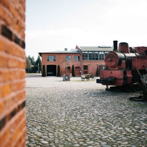 Lok als Ausstellungsstück auf dem Landgut Stober