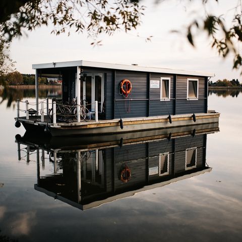 Hausboot auf dem Beetzsee im Havelland