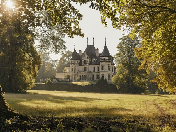 KI generierte Hohen-Ziatz auf Tafel 3 am Wanderweg in Lehnin